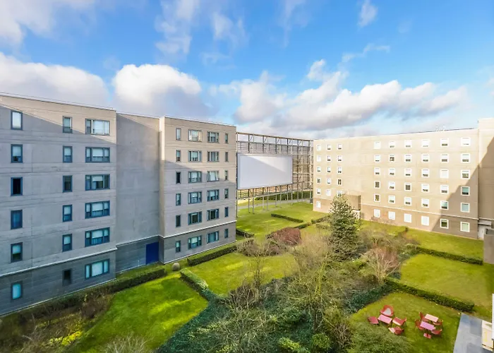 诺富特套房酒店 - 巴黎戴高乐机场维勒班 酒店