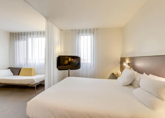 호텔 노보텔 스위트 파리 Cdg 공항 빌팡트 4*